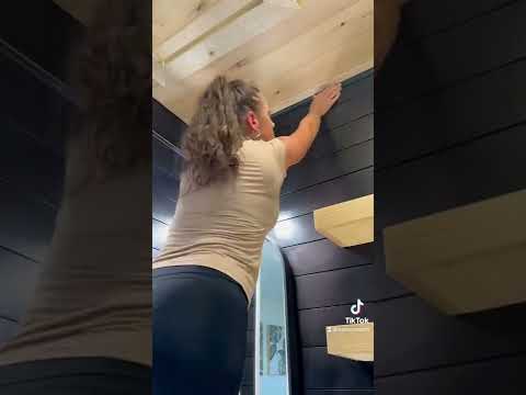 Ideas for Accent Walls in Small Bathrooms