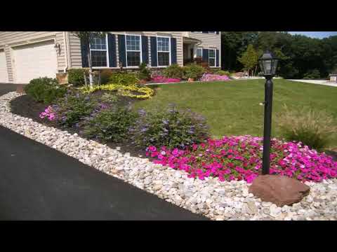 Creative Landscaping Ideas for the End of Your Driveway