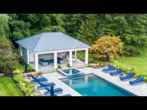 Bathroom-Inclusive Pool House Design Concepts